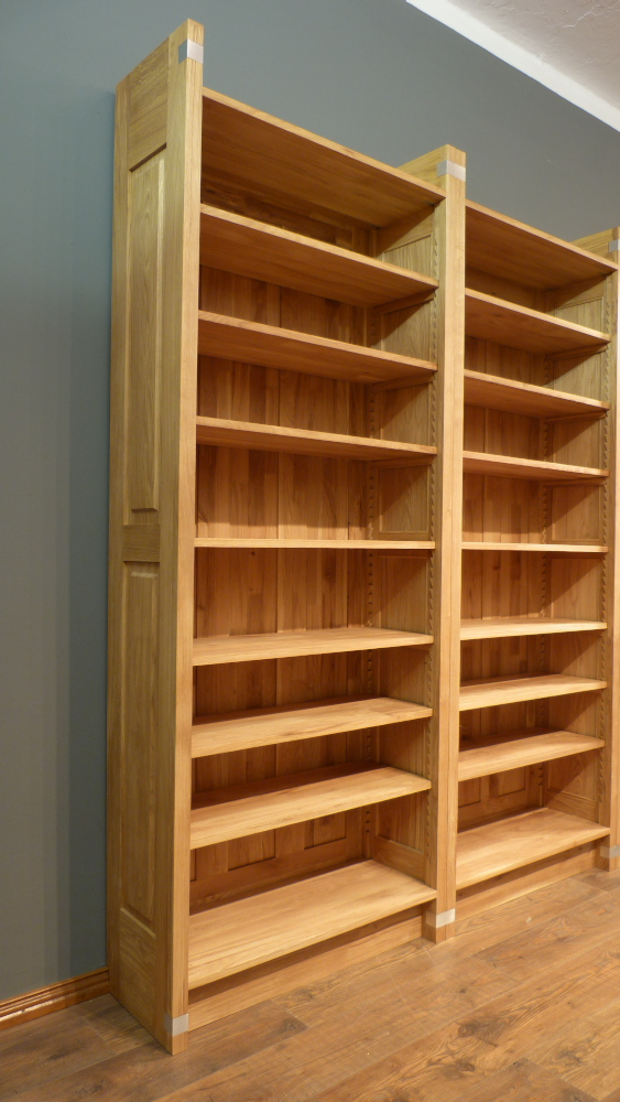 Drei EINSPLUS Bücherregale, 230x90x35cm, massiv Eiche Drei EINSPLUS Bücherregale, 230x90x35cm, massiv Eiche