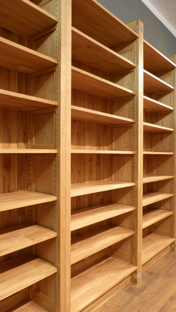 Drei EINSPLUS Bücherregale, 230x90x35cm, massiv Eiche Drei EINSPLUS Bücherregale, 230x90x35cm, massiv Eiche