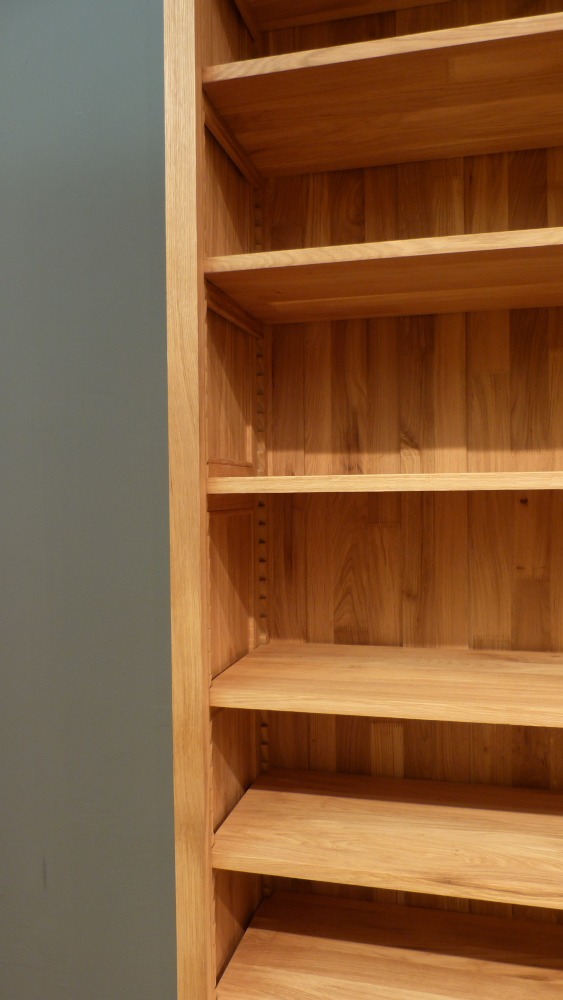 Drei EINSPLUS B&uuml;cherregale, 230x90x35cm, massiv Eiche