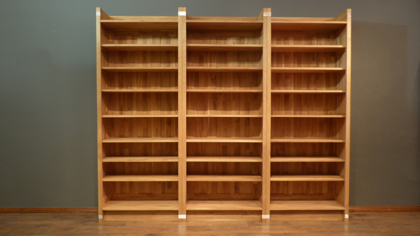 Drei EINSPLUS B&uuml;cherregale, 230x90x35cm, massiv Eiche