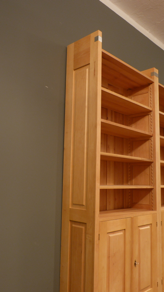 EINS-PLUS Bücherregal mit Türen