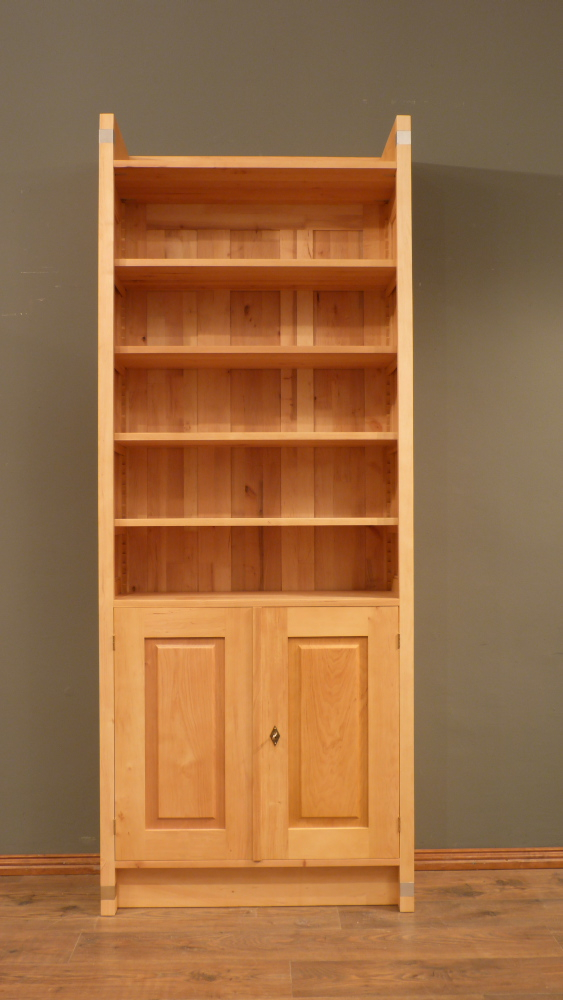 EINS-PLUS Bücherregal mit Türen