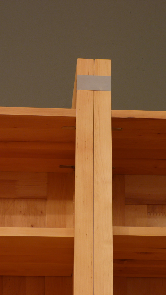 EINS-PLUS Bücherregal mit Türen